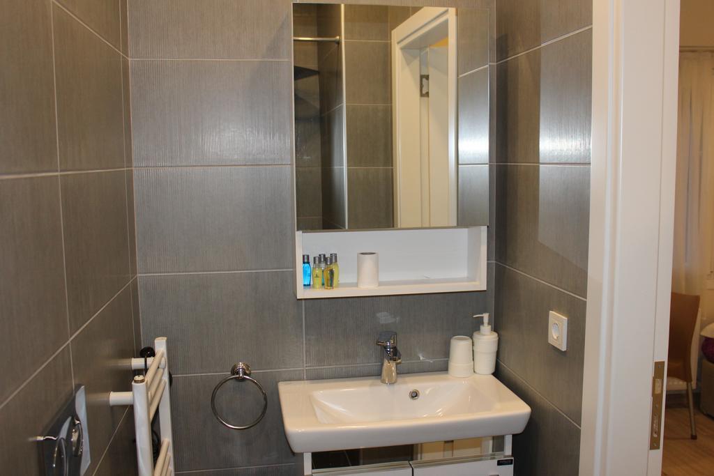بويوكادا Cicekli Yali Hotel الغرفة الصورة