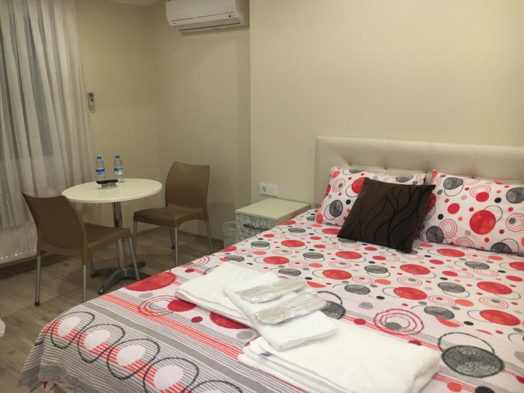 بويوكادا Cicekli Yali Hotel الغرفة الصورة